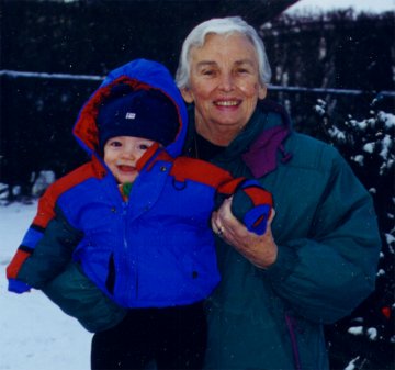 grandma.jpg (23301 bytes)